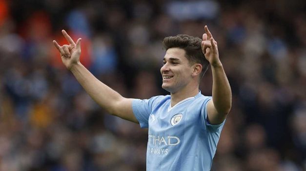 La Araña festejó dos veces para Manchester City.