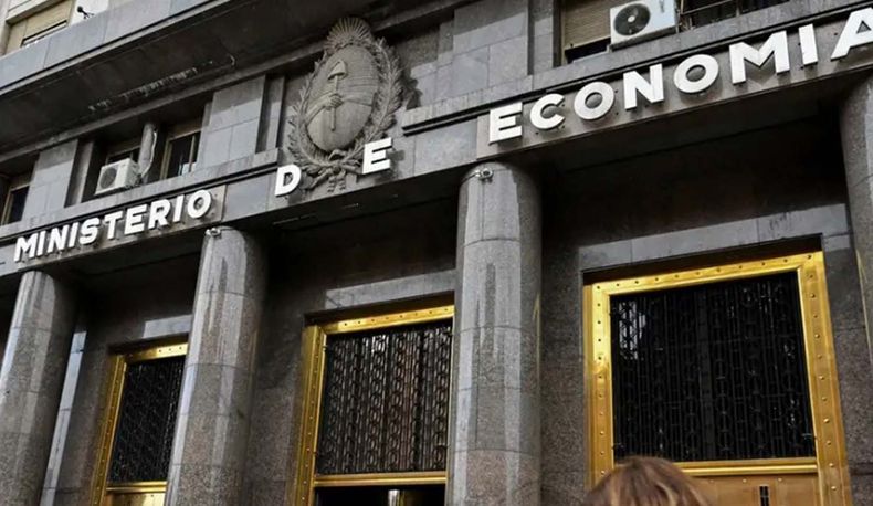 En enero la recaudación fiscal superó los $15 billones.