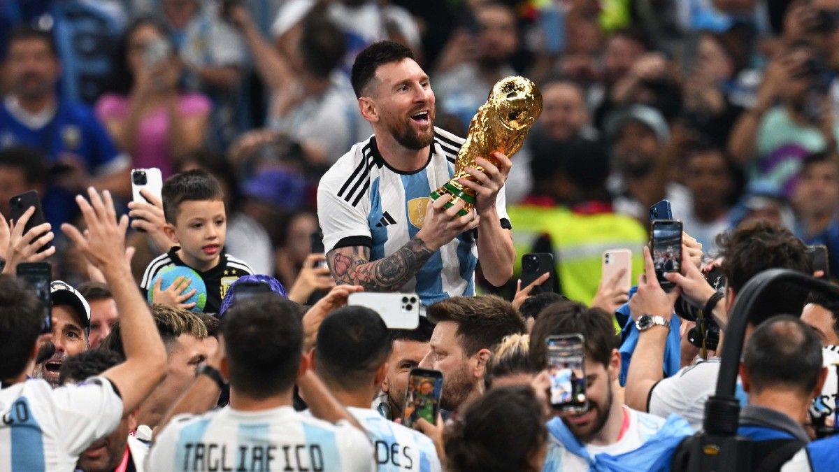 ¡messi Pasó Al Huevo La Foto Con La Copa Del Mundo Es La Publicación