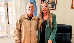Claudio García junto a la legisladora Claudia Negri.