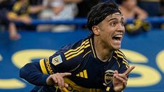 Exequiel Zeballos anotó un gol para Boca contra River. Exequiel Zeballos anotó un gol para Boca contra River.
