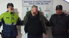 Detuvieron al dueño de la casa donde encontraron el cadáver de una joven en una heladera en Mar del Plata. Detuvieron al dueño de la casa donde encontraron el cadáver de una joven en una heladera en Mar del Plata.