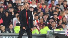 Micho apuntó contra el defensor de Boca. Micho apuntó contra el defensor de Boca.