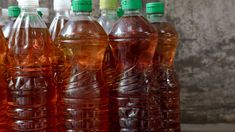 En los últimos meses se ha estancado la recolección de aceite usado, sobre todo en los restaurantes y comercios gastronómicos, lo que se atribuye tanto a la caída general del consumo como a una mayor tasa de reutilización del aceite por la crisis económica. En los últimos meses se ha estancado la recolección de aceite usado, sobre todo en los restaurantes y comercios gastronómicos, lo que se atribuye tanto a la caída general del consumo como a una mayor tasa de reutilización del aceite por la crisis económica.