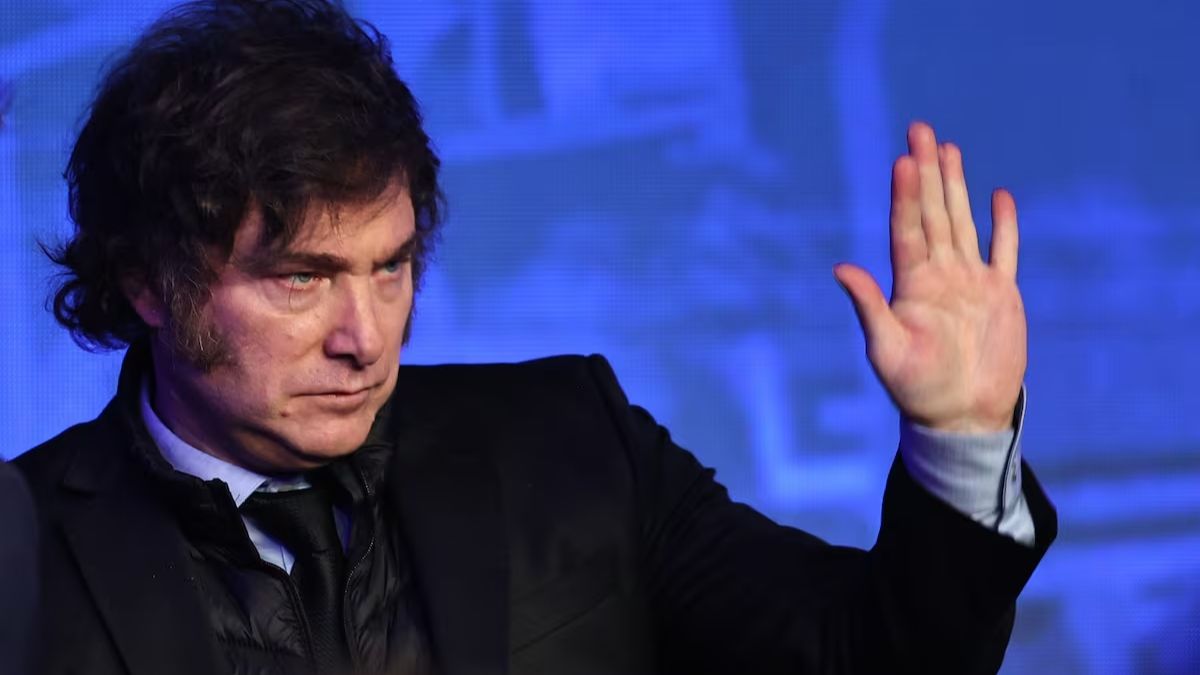 La encuestadora que predijo la victoria presidencial de Javier Milei trazó un duro panorama político y económico