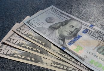 El dólar oficial vuelve al ruedo tras otra semana al alza.