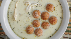 Este establecimiento se consolidó como el destino predilecto para disfrutar de uno de los platos más emblemáticos de la región de Medio Oriente Este establecimiento se consolidó como el destino predilecto para disfrutar de uno de los platos más emblemáticos de la región de Medio Oriente