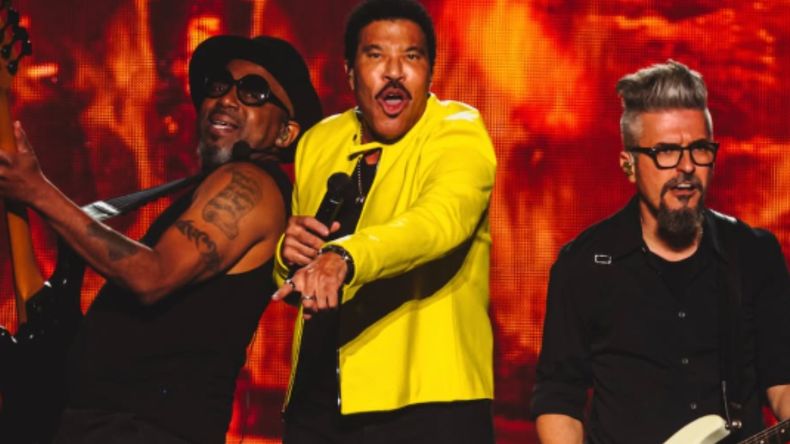 No es la primera complicación que sufre durante el cantante en su gira actual.