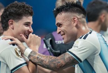 Julián fue titular frente a Egipto; Lautaro entró en el ST.