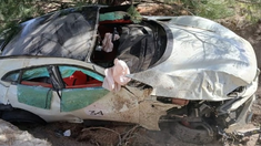 Así terminó la Ferrari Purosangue tras volcar a más de 200 km/h. Así terminó la Ferrari Purosangue tras volcar a más de 200 km/h.