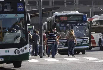 Transporte en alerta: empresas reclaman compensación por el gasoil y no descartan subas de tarifas Transporte en alerta: empresas reclaman compensación por el gasoil y no descartan subas de tarifas