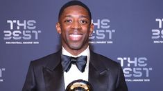 Ousmane Dembelé se quedó con el The Best como mejor futbolista masculino. Ousmane Dembelé se quedó con el The Best como mejor futbolista masculino.