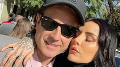 Los cantantes están en pareja hace mucho tiempo, a pesar de las peleas. Los cantantes están en pareja hace mucho tiempo, a pesar de las peleas.