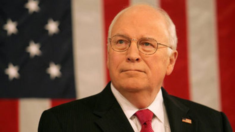 Cheney había sobrevivido a cinco ataques cardíacos .