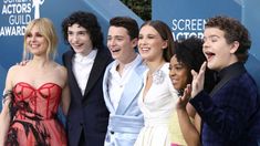 El elenco de Stranger Things creció mientras grababa las temporadas de la serie. El elenco de Stranger Things creció mientras grababa las temporadas de la serie.