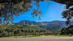 Azul se afirma como escapada de verano cerca de Buenos Aires. Azul se afirma como escapada de verano cerca de Buenos Aires.