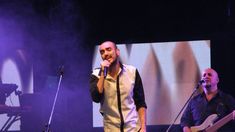 ¡Los bichos, su peor pesadilla! Después de Lali, Abel Pintos sufrió un mal trago en un show ¡Los bichos, su peor pesadilla! Después de Lali, Abel Pintos sufrió un mal trago en un show