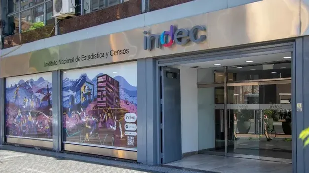 Inflación: el nuevo cálculo del Indec regirá desde fines de 2025, según el acuerdo con el FMI.