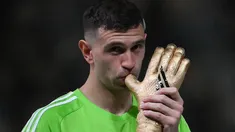 El guiño de Dibu a Macherano: Si hay algo que me falta en la Selección es ganar los Juegos Olímpicos El guiño de Dibu a Macherano: Si hay algo que me falta en la Selección es ganar los Juegos Olímpicos