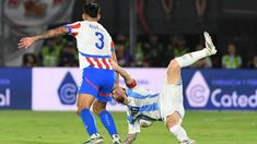 La Selección argentina perdió por la fecha 11 de las Eliminatorias Sudamericanas. La Selección argentina perdió por la fecha 11 de las Eliminatorias Sudamericanas.