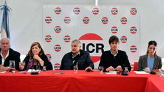 La mesa nacional de la UCR.