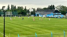 Thiago Messi recibió de regalo la camiseta de Racing Thiago Messi recibió de regalo la camiseta de Racing