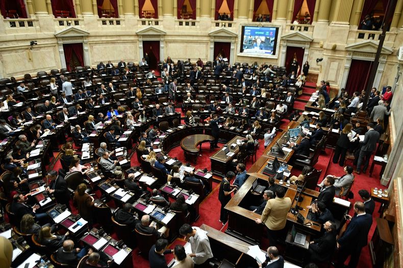 La Cámara de Diputados se prepara para la sesión de este martes.