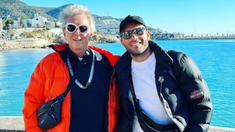 La primera foto de Pepito Cibrián junto a su nueva pareja Ezequiel. La primera foto de Pepito Cibrián junto a su nueva pareja Ezequiel.