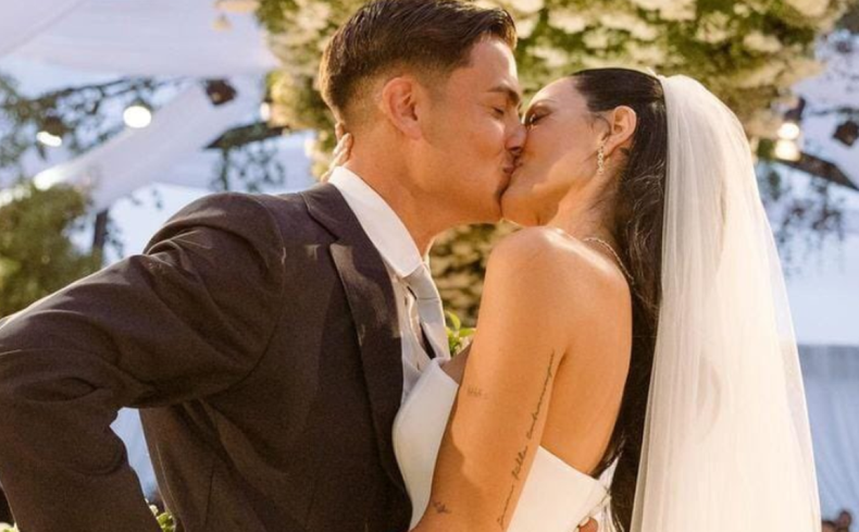 Los famosos celebraron con un beso que ya son marido y mujer.