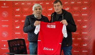 Hugo Moyano junto a Julio Falcioni. Hugo Moyano junto a Julio Falcioni.