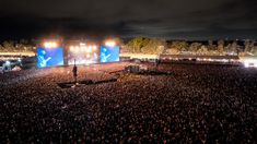 Lollapalooza celebra sus 10 años en la Argentina. Lollapalooza celebra sus 10 años en la Argentina.