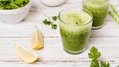 Este batido tiene propiedades antioxidantes y antiinflamatorias. Este batido tiene propiedades antioxidantes y antiinflamatorias.