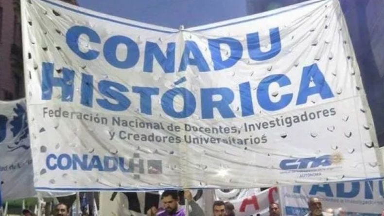 Docentes universitarios convocaron a un paro de 24 horas para el próximo 14 de marzo