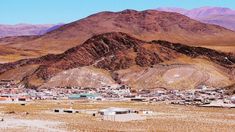 El pueblo se ubica a 164 kilómetros de la ciudad de Salta, a casi 4.000 metros sobre el nivel del mar.&nbsp;