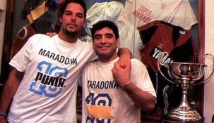 Diego Maradona y Ricky Martina en la casa de Segurola y Habana. Diego Maradona y Ricky Martina en la casa de Segurola y Habana.
