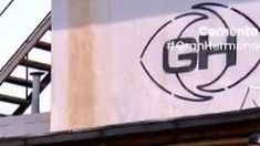 Una casa que solo tuvo una mano de pintura. Una casa que solo tuvo una mano de pintura.