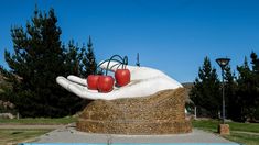 Turismo en Argentina: el pueblo de Santa Cruz que está lleno de cerezas. Turismo en Argentina: el pueblo de Santa Cruz que está lleno de cerezas.