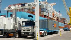 El Código Aduanero establece que algunas mercaderías que quedan bajo la custodia de la Aduana deben ser comercializadas en remates o por medio de una subasta pública. El Código Aduanero establece que algunas mercaderías que quedan bajo la custodia de la Aduana deben ser comercializadas en remates o por medio de una subasta pública.