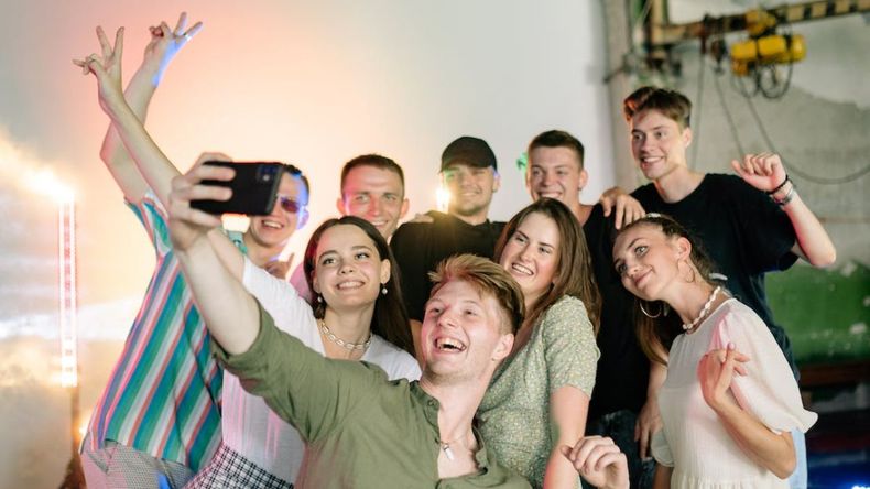 Cuáles son las tradiciones más realizadas para cuando cumplis la mayoría de  edad