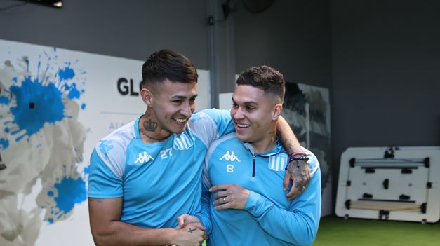 Juan Fernando Quintero se presentó a la práctica de Racing