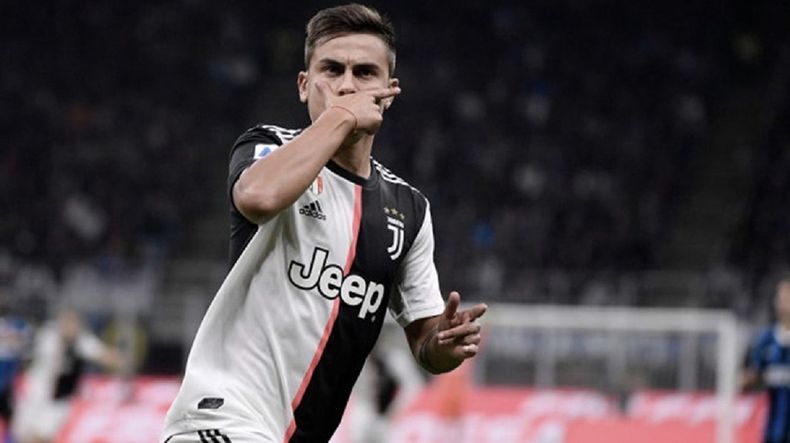 El delantero de la Juventus se hizo un radical cambio de look.