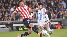 Argentina jugará primero en Paraguay por la 11° fecha y cerrará la jornada de Eliminatorias frente a Perú en La Bombonera Argentina jugará primero en Paraguay por la 11° fecha y cerrará la jornada de Eliminatorias frente a Perú en La Bombonera