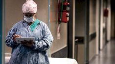 Quienes sean familiares de fallecidos por Covid-19 y hayan sido trabajadores esenciales, podrán recibir una pensión vitalicia.