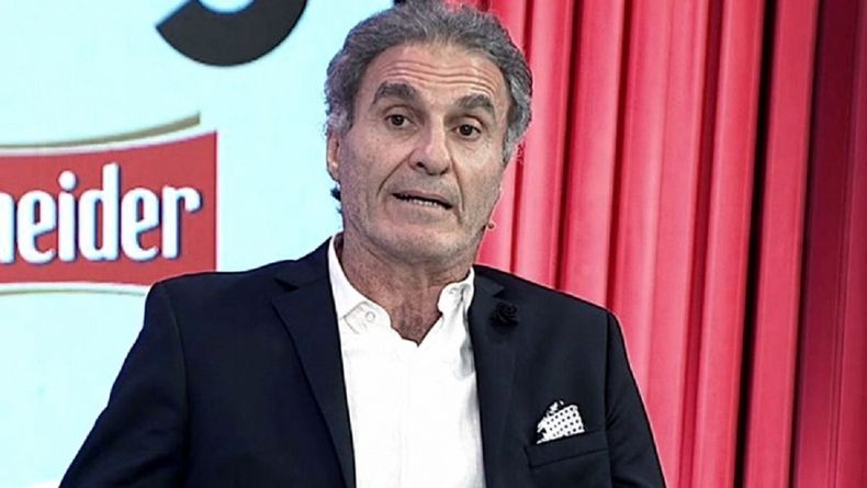 El panelista del programa Espn F90 disparó contra los políticos.&nbsp;