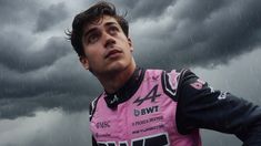 Se esperan chaparrones durante el transcurso del domingo. Se esperan chaparrones durante el transcurso del domingo.