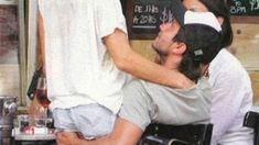 ¡Saca la mano, Antonio! El nuevo novio de Juana Viale le mete manito en una nalga ¡Saca la mano, Antonio! El nuevo novio de Juana Viale le mete manito en una nalga