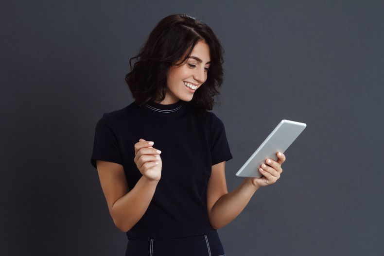 Varios grupos de beneficiarios podrán acceder a una tablet gratis cumpliendo un solo requisito.