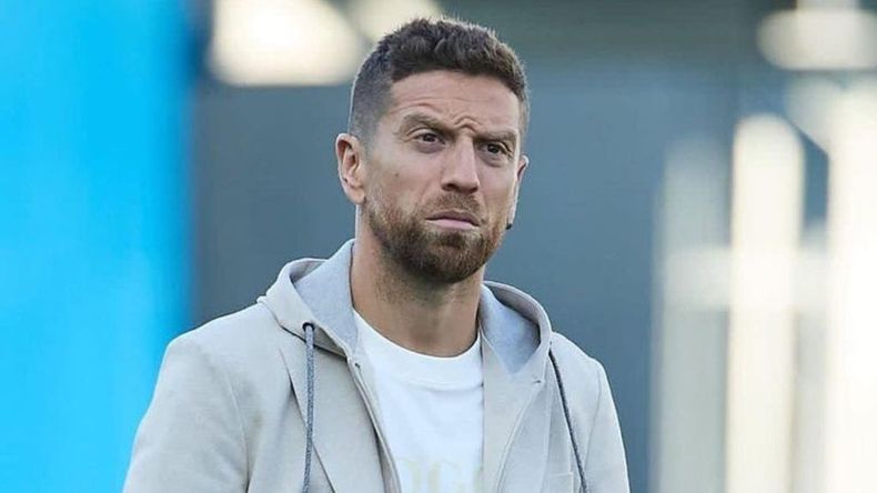 Papu Gómez se encuentra suspendido por doping positivo.