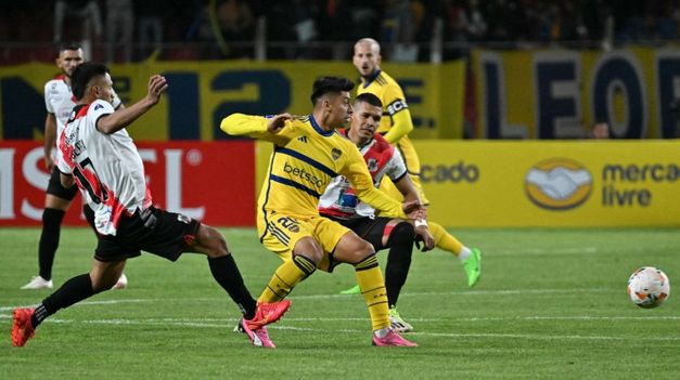 En el partido de ida, Boca y Nacional Potosí igualaron sin goles en Bolivia