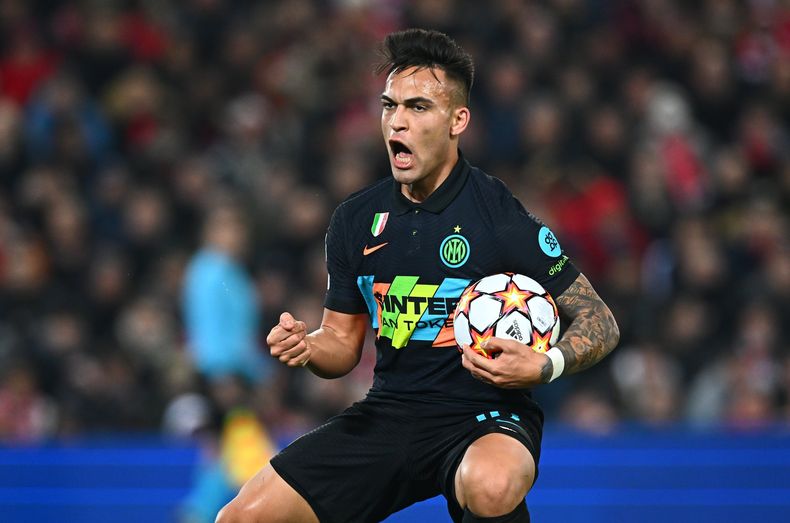 El festejo de Lautaro Martínez contra Liverpool.